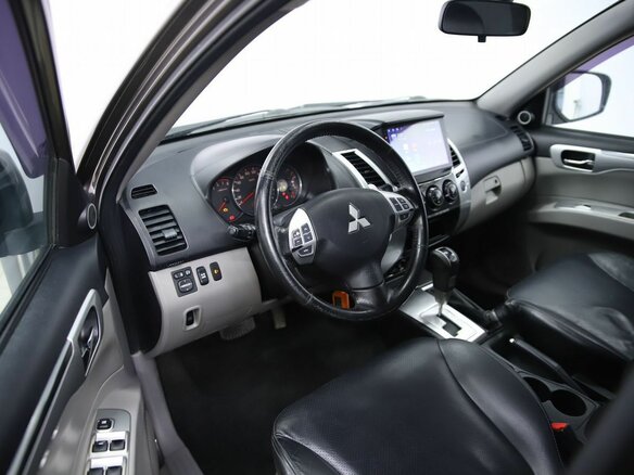 2011 Mitsubishi Pajero Sport II, коричневый - вид 9