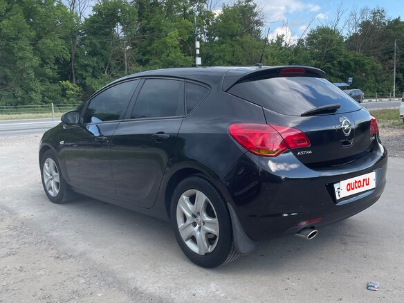 2011 Opel Astra J, чёрный, 490000 рублей - вид 2