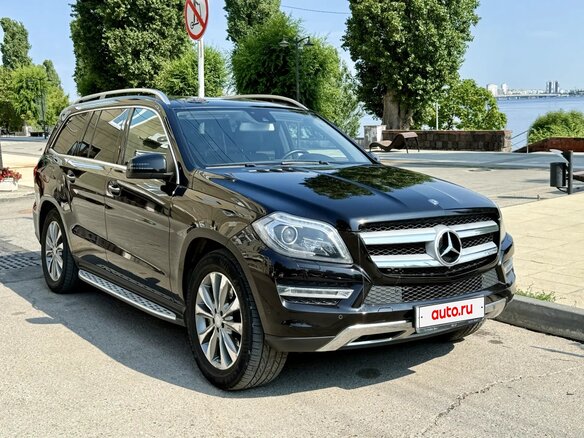 2013 Mercedes-Benz GL-Класс 500 II (X166), чёрный, 2500000 рублей - вид 3