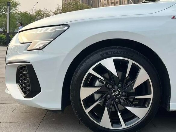 2022 Audi A3 35 TFSI Long IV (8Y), белый, 1885095 рублей - вид 12