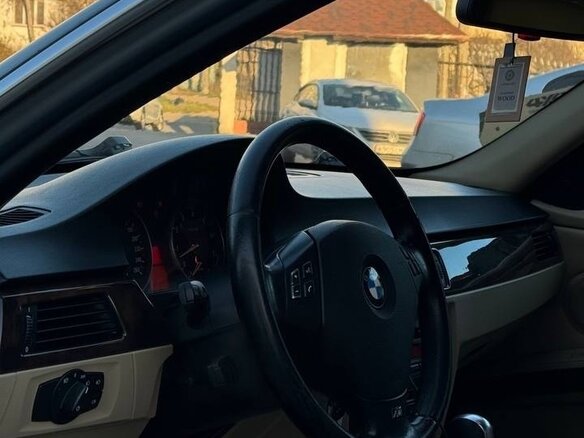 2005 BMW 3 серии 325i V (E90/E91/E92/E93), серый, 810000 рублей - вид 13