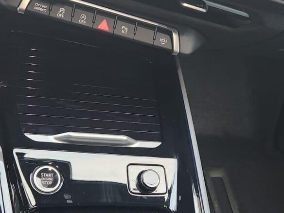 2025 Audi Q3 TDI III (FJ), зелёный, 8390000 рублей - вид 14