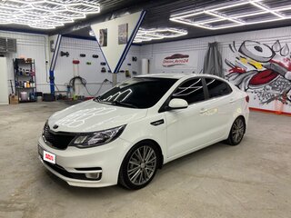 2015 Kia Rio III Рестайлинг, белый, 1350000 рублей, вид 1