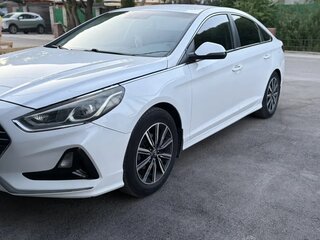 2018 Hyundai Sonata VII (LF) Рестайлинг, белый, 1150000 рублей, вид 2