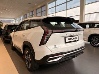 2026 Geely Atlas II, белый, 3909990 рублей, вид 2
