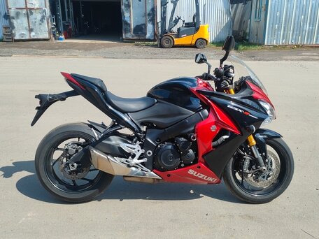2017 Suzuki GSX-S 1000 F, красный, 749000 рублей, вид 4