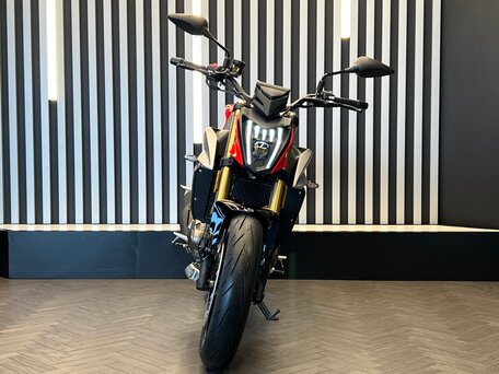 2026 QJMotor SRK 550, красный, 569000 рублей, вид 2