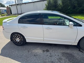 2008 Honda Civic VIII, белый, 690000 рублей, вид 3