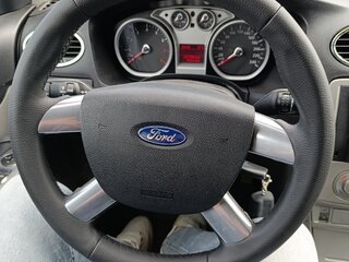 2010 Ford Focus II Рестайлинг, серый, 390000 рублей, вид 5