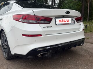 2019 Kia Optima IV Рестайлинг, белый, 2100000 рублей, вид 5