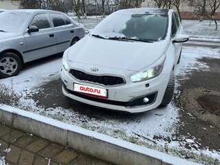 2016 Kia Ceed II Рестайлинг, белый, 1250000 рублей, вид 5
