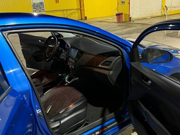 2018 Hyundai Solaris II, синий, 955000 рублей - вид 10