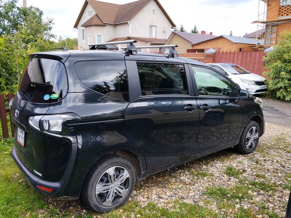 2020 Toyota Sienta II Рестайлинг, чёрный, 1370000 рублей - вид 20