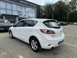 2013 Mazda 3 II (BL) Рестайлинг, белый, 1099000 рублей, вид 5