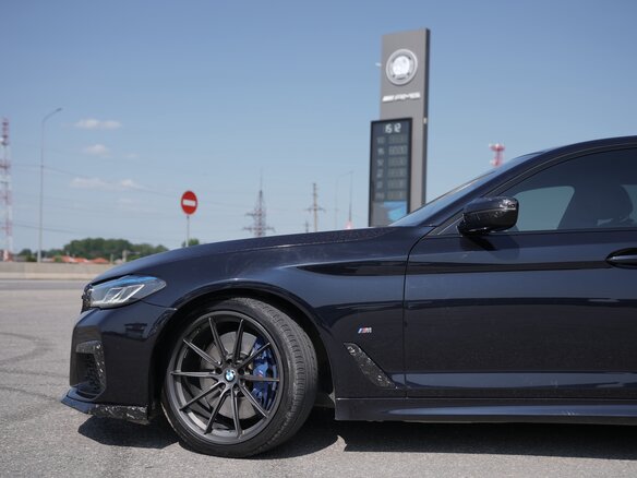 2020 BMW 5 серии 530d VII (G30/G31/G38) Рестайлинг, синий, 6750000 рублей - вид 6