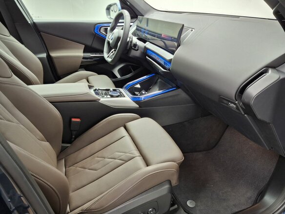 2025 BMW X3 20d xDrive IV (G45/G48), синий - вид 4