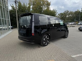 2026 Hyundai Staria I Рестайлинг, чёрный, 7500000 рублей, вид 3