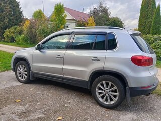 2012 Volkswagen Tiguan I Рестайлинг, серебристый, 1000000 рублей, вид 3