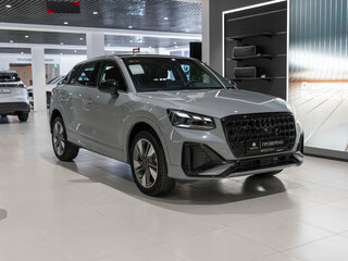 2025 Audi Q2 L 35 TFSI I Рестайлинг, серый, 3730000 рублей, вид 3
