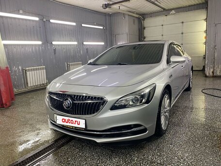 2018 Buick LaCrosse III, серебристый, 3000000 рублей, вид 1