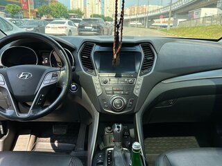 2017 Hyundai Santa Fe Grand III Рестайлинг, чёрный, 2600000 рублей, вид 5