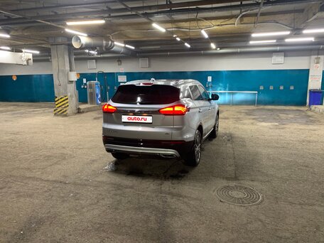 2024 Geely Atlas Pro, серебристый, 2250000 рублей, вид 4