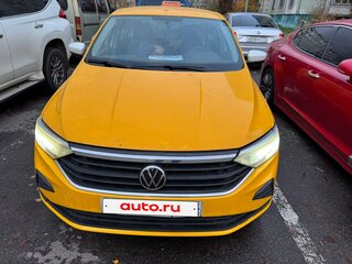 2021 Volkswagen Polo VI, жёлтый, 979000 рублей, вид 1