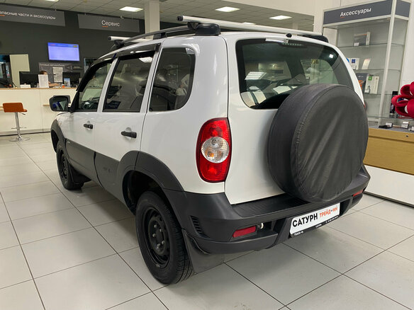 2019 Chevrolet Niva I Рестайлинг, белый, 725000 рублей - вид 9