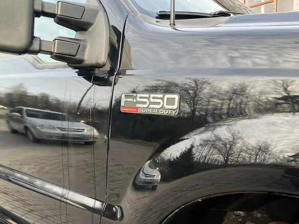 2005 Ford F-250, чёрный, 1800000 рублей - вид 2