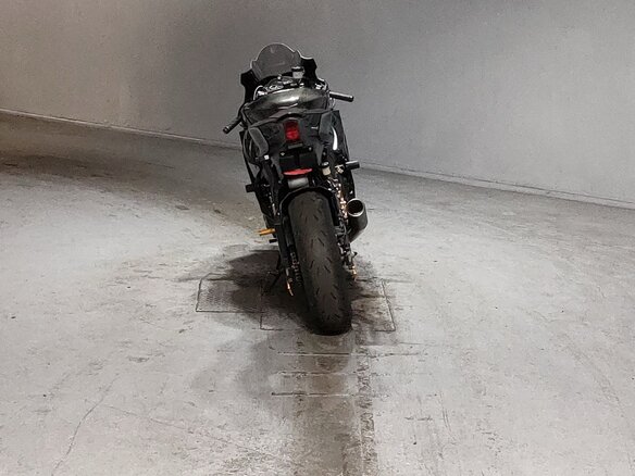 2018 Yamaha YZF-R6, чёрный, 1090000 рублей - вид 4