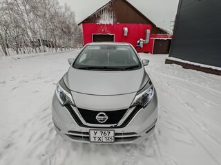 2020 Nissan Note II Рестайлинг, серебристый, 1300000 рублей, вид 1