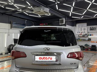 2011 Infiniti QX56 II, серебристый, 2800000 рублей, вид 2