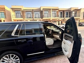 2025 GMC Yukon V Рестайлинг, чёрный, 14500000 рублей, вид 3