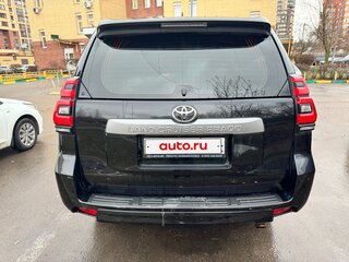 2019 Toyota Land Cruiser Prado 150 Series Рестайлинг 2, чёрный, 4390000 рублей, вид 4