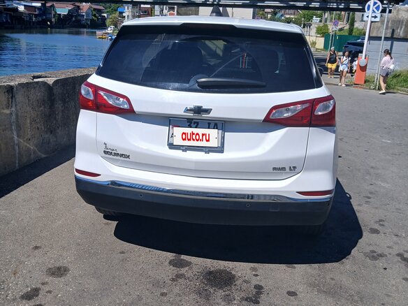 2019 Chevrolet Equinox III, белый, 1000000 рублей - вид 2