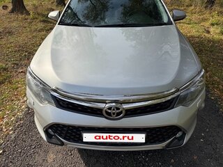 2017 Toyota Camry VII (XV50) Рестайлинг 2, серебристый, 2150000 рублей, вид 2