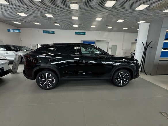 2026 Omoda C5 II, чёрный - вид 15