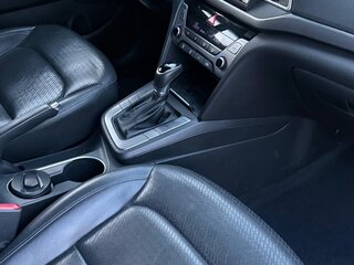 2016 Hyundai Elantra VI (AD), белый, 1250000 рублей, вид 2