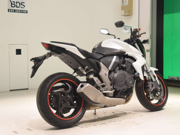 2011 Honda CB 1000R, белый, 510000 рублей - вид 4