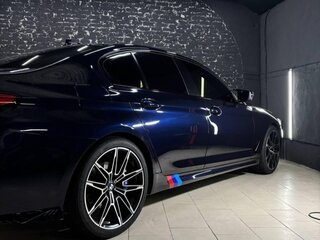 2019 BMW 5 серии 520d xDrive VII (G30/G31/G38), синий, 3855000 рублей, вид 5