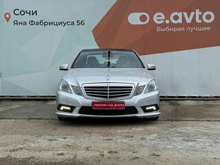 2011 Mercedes-Benz E-Класс 300 IV (W212, S212, C207), серебристый, 1900000 рублей, вид 2
