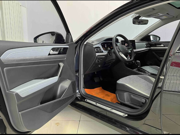 2022 Volkswagen Lavida III Рестайлинг, чёрный, 1729000 рублей - вид 6