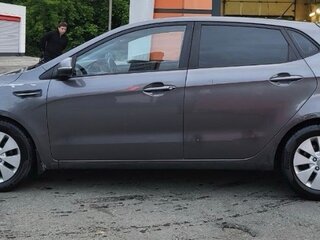 2012 Kia Rio 5-speed III, серый, 470000 рублей, вид 4