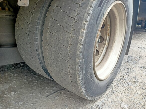 2004 Mercedes-Benz Actros, белый, 2499000 рублей - вид 17