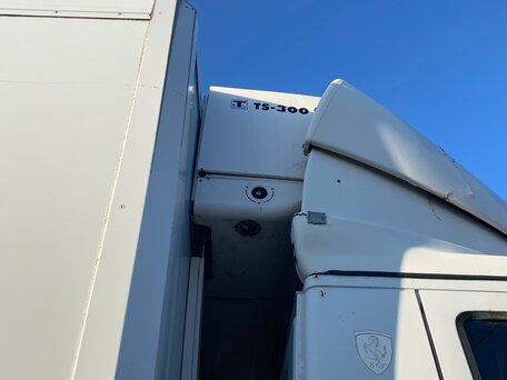 2001 Iveco EuroTech, белый, 650000 рублей, вид 5