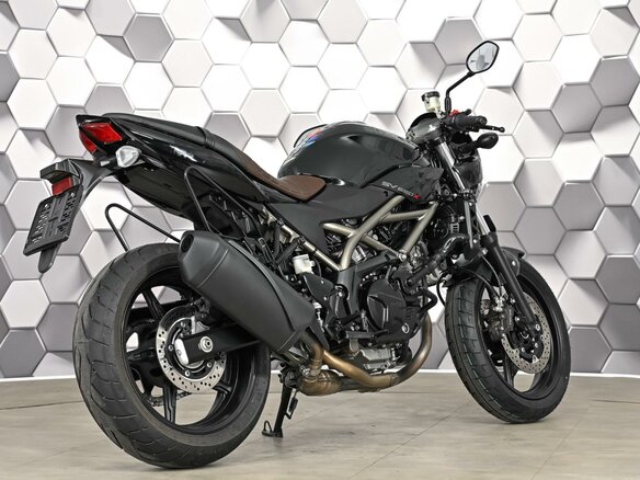 2022 Suzuki SV 650, чёрный - вид 5