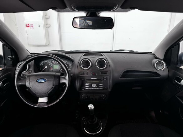 2006 Ford Fiesta Mk5, чёрный, 440000 рублей - вид 4