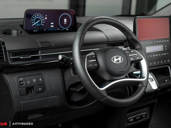 2025 Hyundai Staria I, чёрный, 6890000 рублей - вид 9