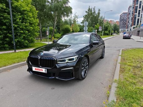2021 BMW 7 серии 730d xDrive VI (G11/G12) Рестайлинг, чёрный, 5600000 рублей, вид 2