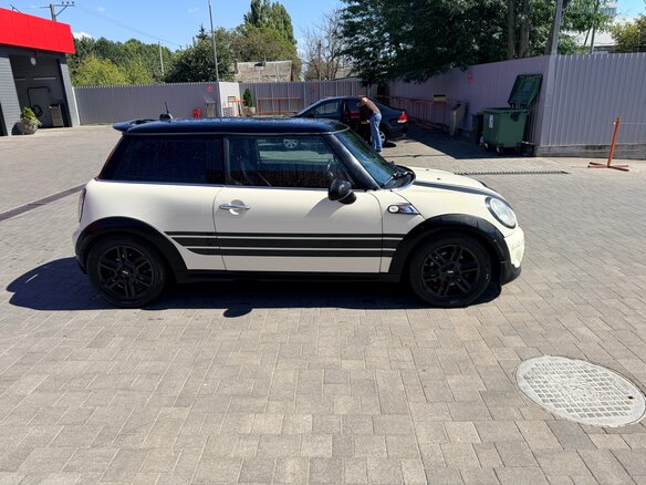2012 Mini Hatch Cooper S II (R56) Рестайлинг, белый, 849000 рублей - вид 4